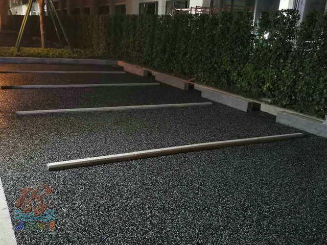 广州大国璟透水停车场胶粘石工程项目